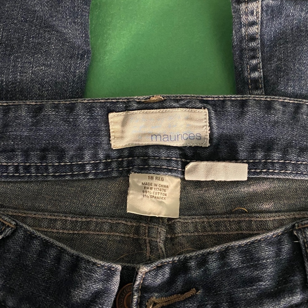 Jeans - Picture 2 of 2